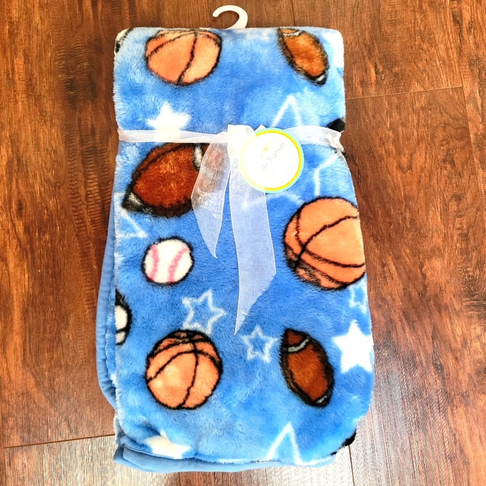 NWT Fleece baby boy sports themed blanket 30x40